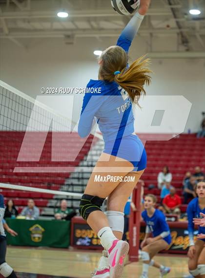 Thumbnail 3 in University City vs. La Jolla Country Day (CIF SDS Division II Finals) photogallery.