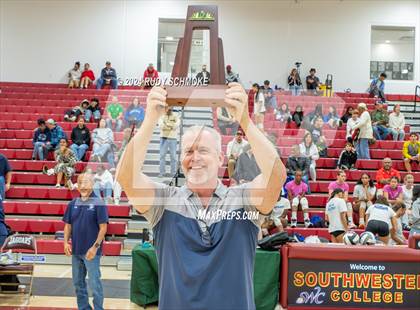 Thumbnail 2 in University City vs. La Jolla Country Day (CIF SDS Division II Finals) photogallery.