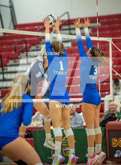 Thumbnail 3 in University City vs. La Jolla Country Day (CIF SDS Division II Finals) photogallery.