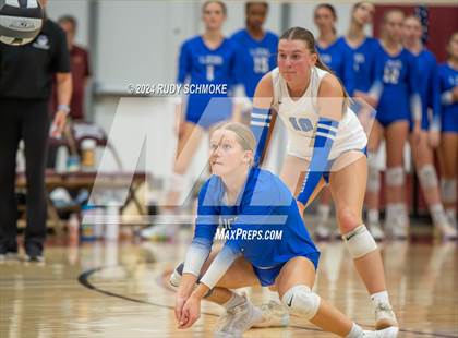 Thumbnail 2 in University City vs. La Jolla Country Day (CIF SDS Division II Finals) photogallery.