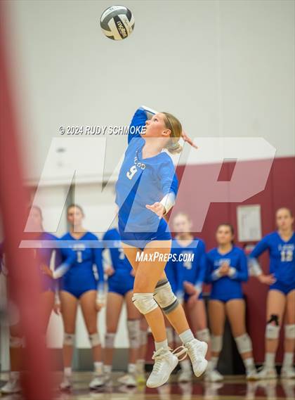 Thumbnail 3 in University City vs. La Jolla Country Day (CIF SDS Division II Finals) photogallery.