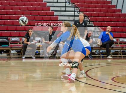 Thumbnail 3 in University City vs. La Jolla Country Day (CIF SDS Division II Finals) photogallery.