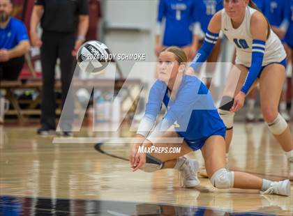Thumbnail 3 in University City vs. La Jolla Country Day (CIF SDS Division II Finals) photogallery.
