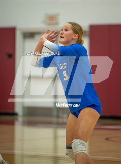 Thumbnail 2 in University City vs. La Jolla Country Day (CIF SDS Division II Finals) photogallery.