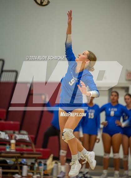 Thumbnail 2 in University City vs. La Jolla Country Day (CIF SDS Division II Finals) photogallery.