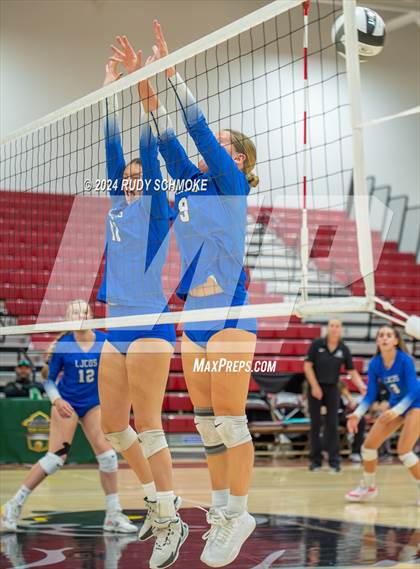 Thumbnail 2 in University City vs. La Jolla Country Day (CIF SDS Division II Finals) photogallery.