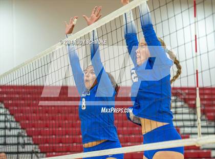 Thumbnail 2 in University City vs. La Jolla Country Day (CIF SDS Division II Finals) photogallery.