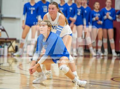 Thumbnail 1 in University City vs. La Jolla Country Day (CIF SDS Division II Finals) photogallery.