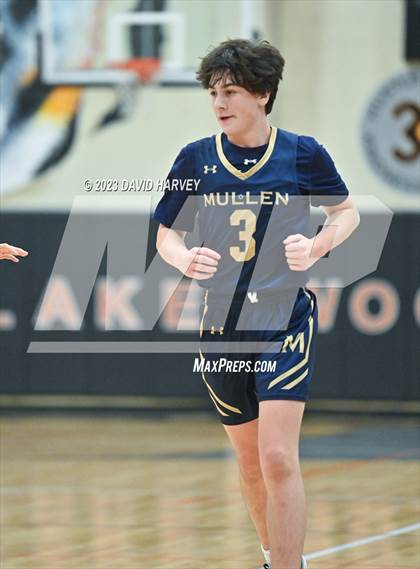 Thumbnail 1 in Mullen vs Lakewood photogallery.