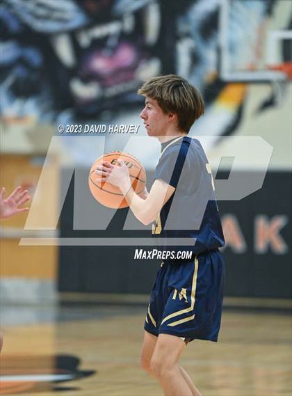 Thumbnail 1 in Mullen vs Lakewood photogallery.