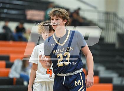 Thumbnail 2 in Mullen vs Lakewood photogallery.