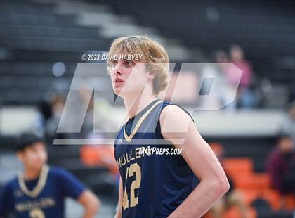 Thumbnail 3 in Mullen vs Lakewood photogallery.