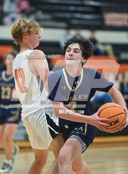 Thumbnail 2 in Mullen vs Lakewood photogallery.
