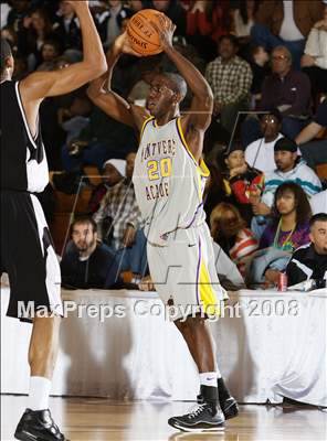 Thumbnail 2 in Chester vs Montverde Academy (Spalding Hoophall Classic) photogallery.