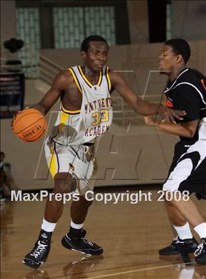 Thumbnail 2 in Chester vs Montverde Academy (Spalding Hoophall Classic) photogallery.