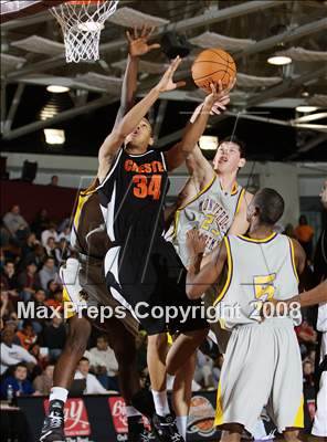 Thumbnail 2 in Chester vs Montverde Academy (Spalding Hoophall Classic) photogallery.