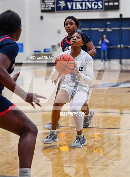 Thumbnail 2 in Madisonville vs Connally (UIL 4A Reg III Semifinal) photogallery.