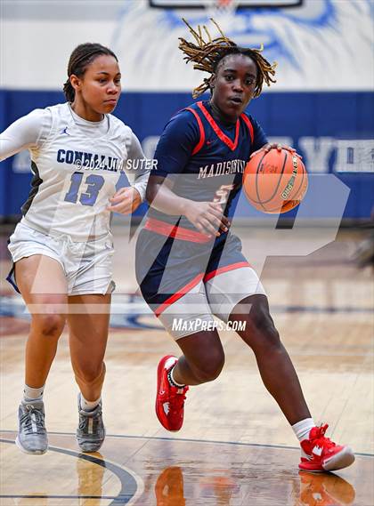 Thumbnail 3 in Madisonville vs Connally (UIL 4A Reg III Semifinal) photogallery.