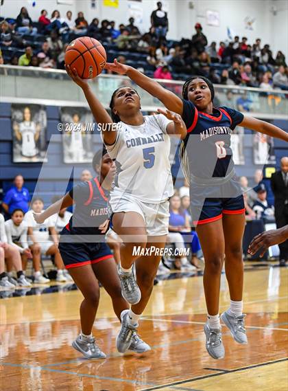 Thumbnail 2 in Madisonville vs Connally (UIL 4A Reg III Semifinal) photogallery.