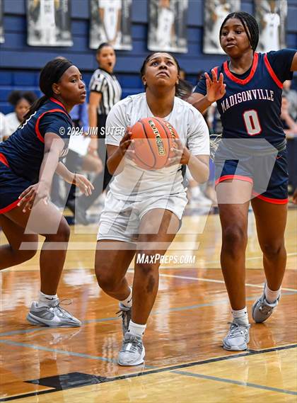 Thumbnail 3 in Madisonville vs Connally (UIL 4A Reg III Semifinal) photogallery.