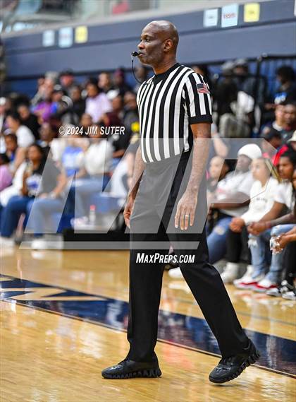 Thumbnail 2 in Madisonville vs Connally (UIL 4A Reg III Semifinal) photogallery.