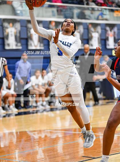Thumbnail 2 in Madisonville vs Connally (UIL 4A Reg III Semifinal) photogallery.