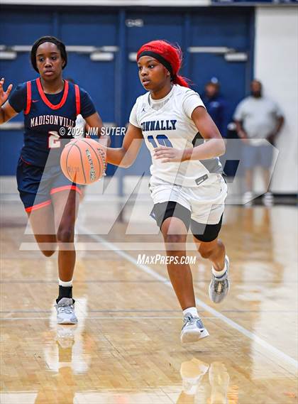 Thumbnail 3 in Madisonville vs Connally (UIL 4A Reg III Semifinal) photogallery.