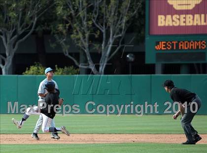 Thumbnail 2 in West Adams Prep vs. Maywood Academy (CIF LACS D3 Final) photogallery.