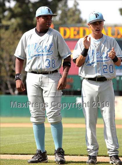 Thumbnail 3 in West Adams Prep vs. Maywood Academy (CIF LACS D3 Final) photogallery.