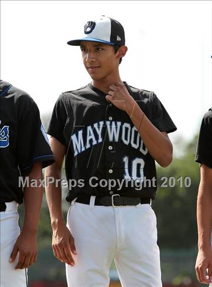 Thumbnail 2 in West Adams Prep vs. Maywood Academy (CIF LACS D3 Final) photogallery.