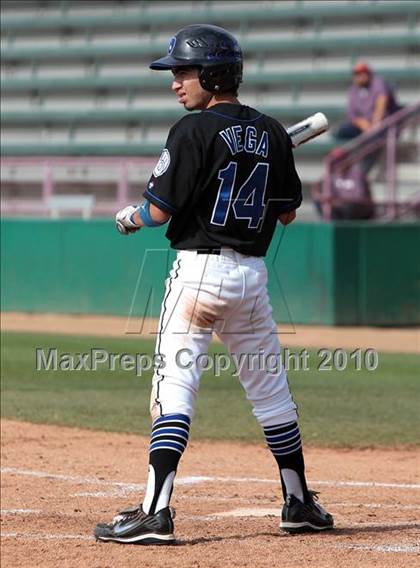 Thumbnail 3 in West Adams Prep vs. Maywood Academy (CIF LACS D3 Final) photogallery.