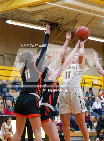 Thumbnail 2 in Beech Grove @ Speedway photogallery.