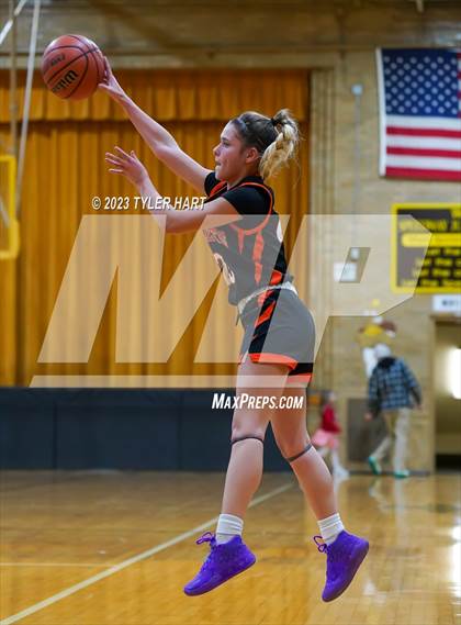 Thumbnail 2 in Beech Grove @ Speedway photogallery.