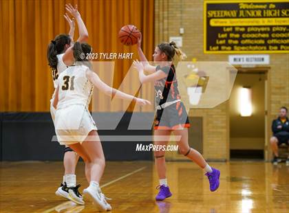 Thumbnail 2 in Beech Grove @ Speedway photogallery.