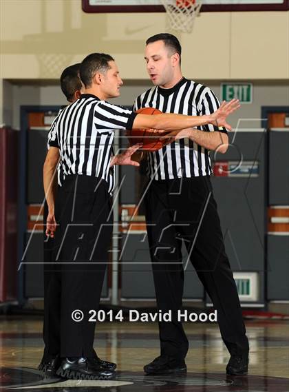 Thumbnail 2 in Pebblebrook vs. Damien (MaxPreps Holiday Classic) photogallery.