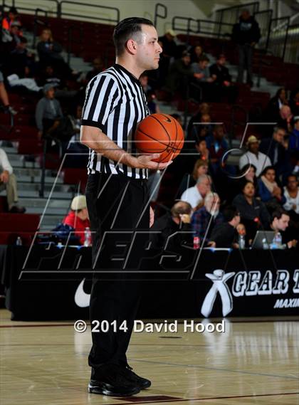 Thumbnail 1 in Pebblebrook vs. Damien (MaxPreps Holiday Classic) photogallery.