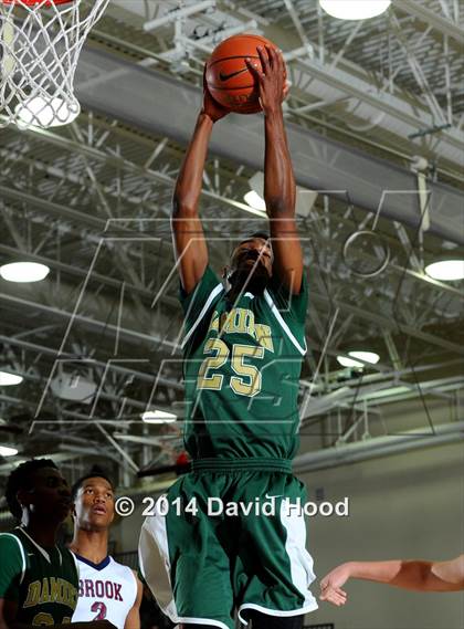 Thumbnail 3 in Pebblebrook vs. Damien (MaxPreps Holiday Classic) photogallery.