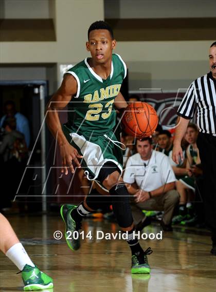 Thumbnail 1 in Pebblebrook vs. Damien (MaxPreps Holiday Classic) photogallery.