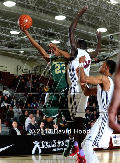 Thumbnail 3 in Pebblebrook vs. Damien (MaxPreps Holiday Classic) photogallery.