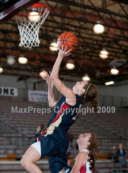 Thumbnail 2 in Tomball vs. Klein Collins  (McDonalds Texas Invitational) photogallery.