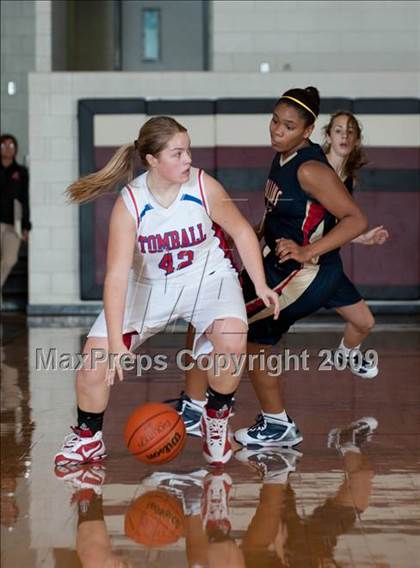 Thumbnail 3 in Tomball vs. Klein Collins  (McDonalds Texas Invitational) photogallery.