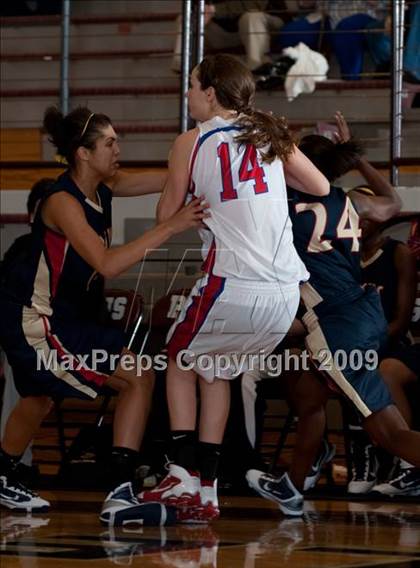 Thumbnail 2 in Tomball vs. Klein Collins  (McDonalds Texas Invitational) photogallery.