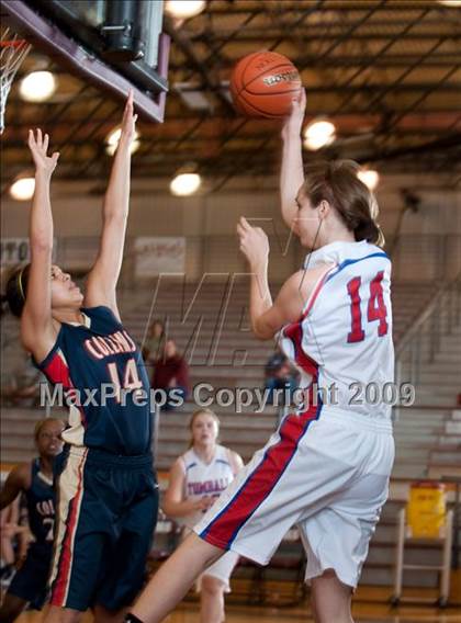 Thumbnail 2 in Tomball vs. Klein Collins  (McDonalds Texas Invitational) photogallery.