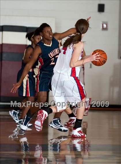 Thumbnail 3 in Tomball vs. Klein Collins  (McDonalds Texas Invitational) photogallery.