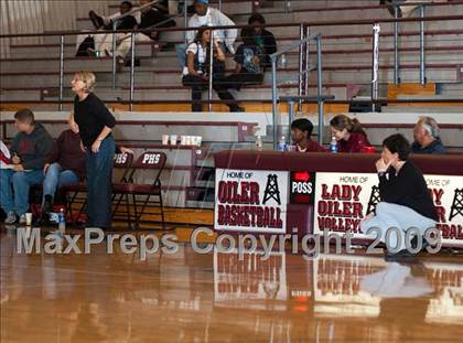 Thumbnail 3 in Tomball vs. Klein Collins  (McDonalds Texas Invitational) photogallery.