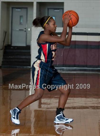 Thumbnail 2 in Tomball vs. Klein Collins  (McDonalds Texas Invitational) photogallery.