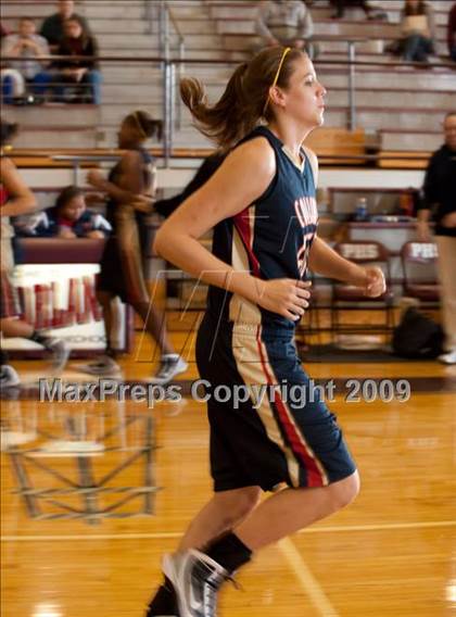 Thumbnail 3 in Tomball vs. Klein Collins  (McDonalds Texas Invitational) photogallery.