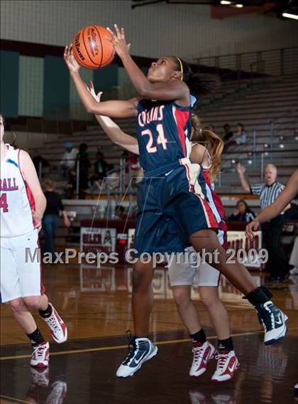 Thumbnail 3 in Tomball vs. Klein Collins  (McDonalds Texas Invitational) photogallery.