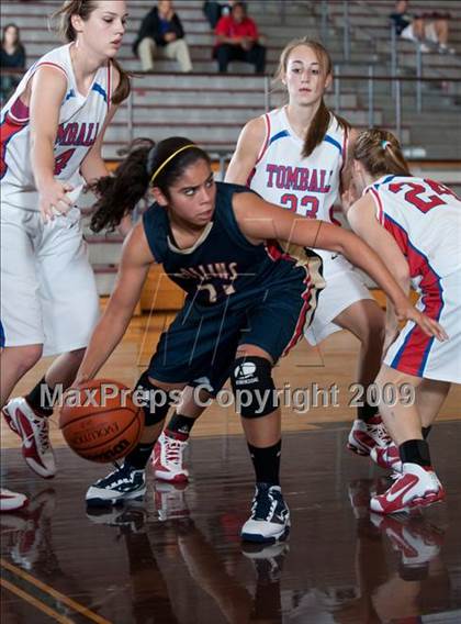 Thumbnail 3 in Tomball vs. Klein Collins  (McDonalds Texas Invitational) photogallery.
