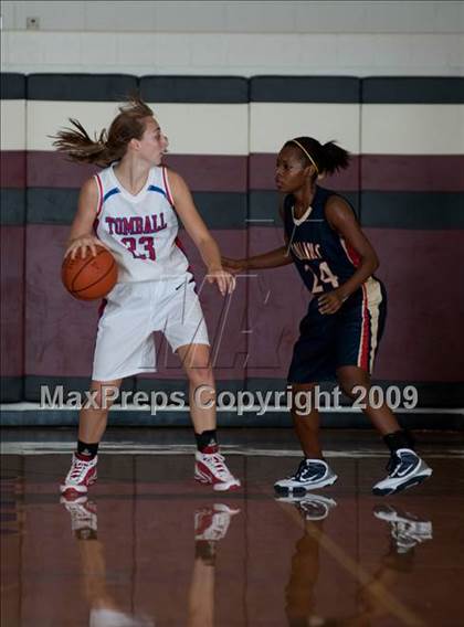 Thumbnail 1 in Tomball vs. Klein Collins  (McDonalds Texas Invitational) photogallery.